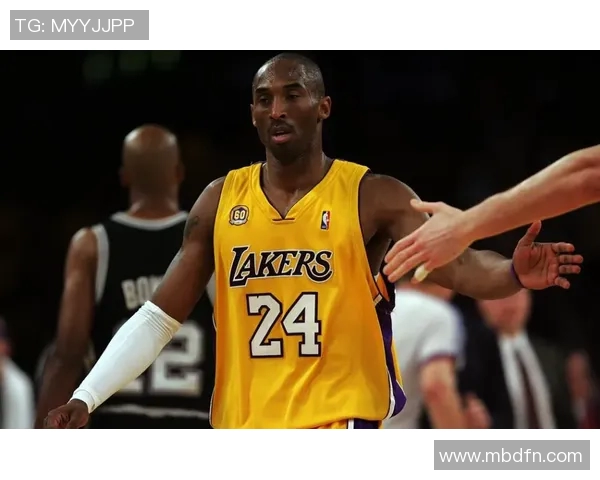 十一号球星在足球队中的重要性与代表性球员解析