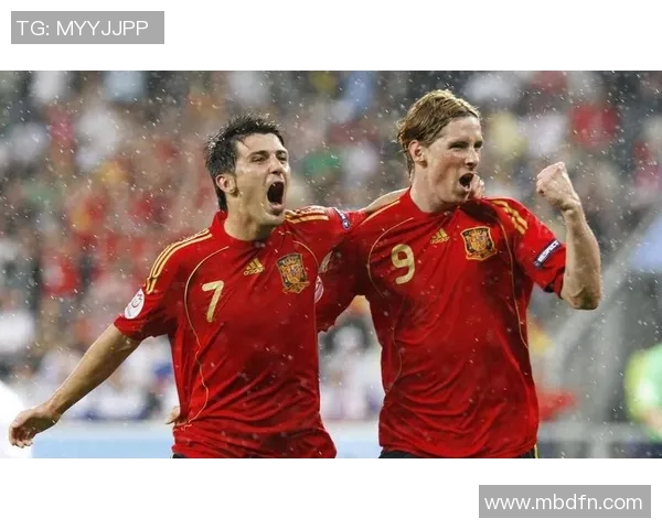 2000年足球黄金时代 八大球星引领世界足坛风潮